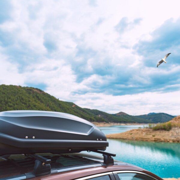 Jak dobrać bagażnik dachowy? – rodzaje bagażników, nośność, dopasowanie do samochodu.