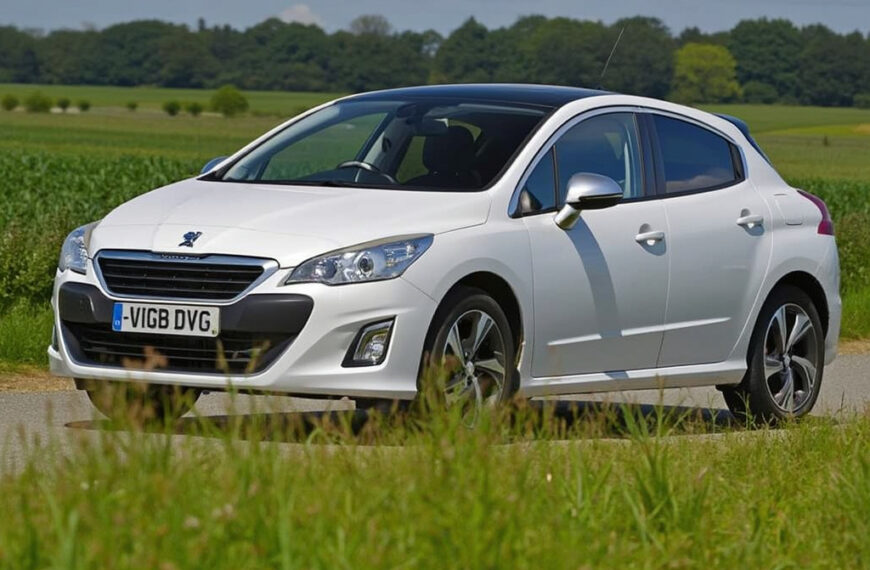 Peugeot 308 – opinie, cena, dane techniczne, wymiary, spalanie, osiągi