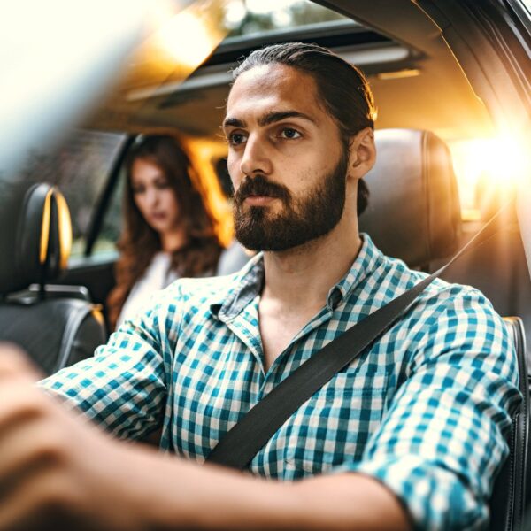 Komfort jazdy: Jak przygotować samochód na długie trasy?