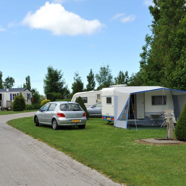 Przyczepa turystyczna – Twój klucz do niezapomnianych przygód