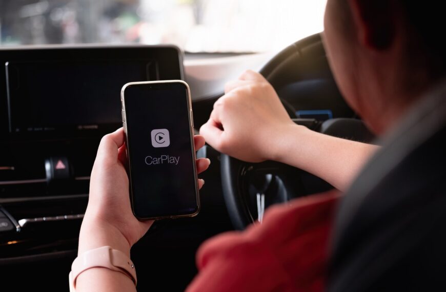 Jakie są najlepsze aplikacje mobilne dla kierowców? – od GPS po monitorowanie stanu technicznego