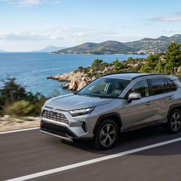 Nowa Toyota RAV4 2026: tylko hybryda – test i opinie